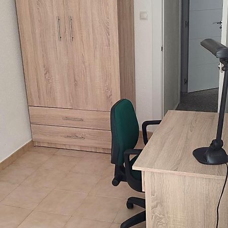 Apartamento 2 Habitaciones A 8 Min Del Casco Historico Kordoba Bagian luar foto